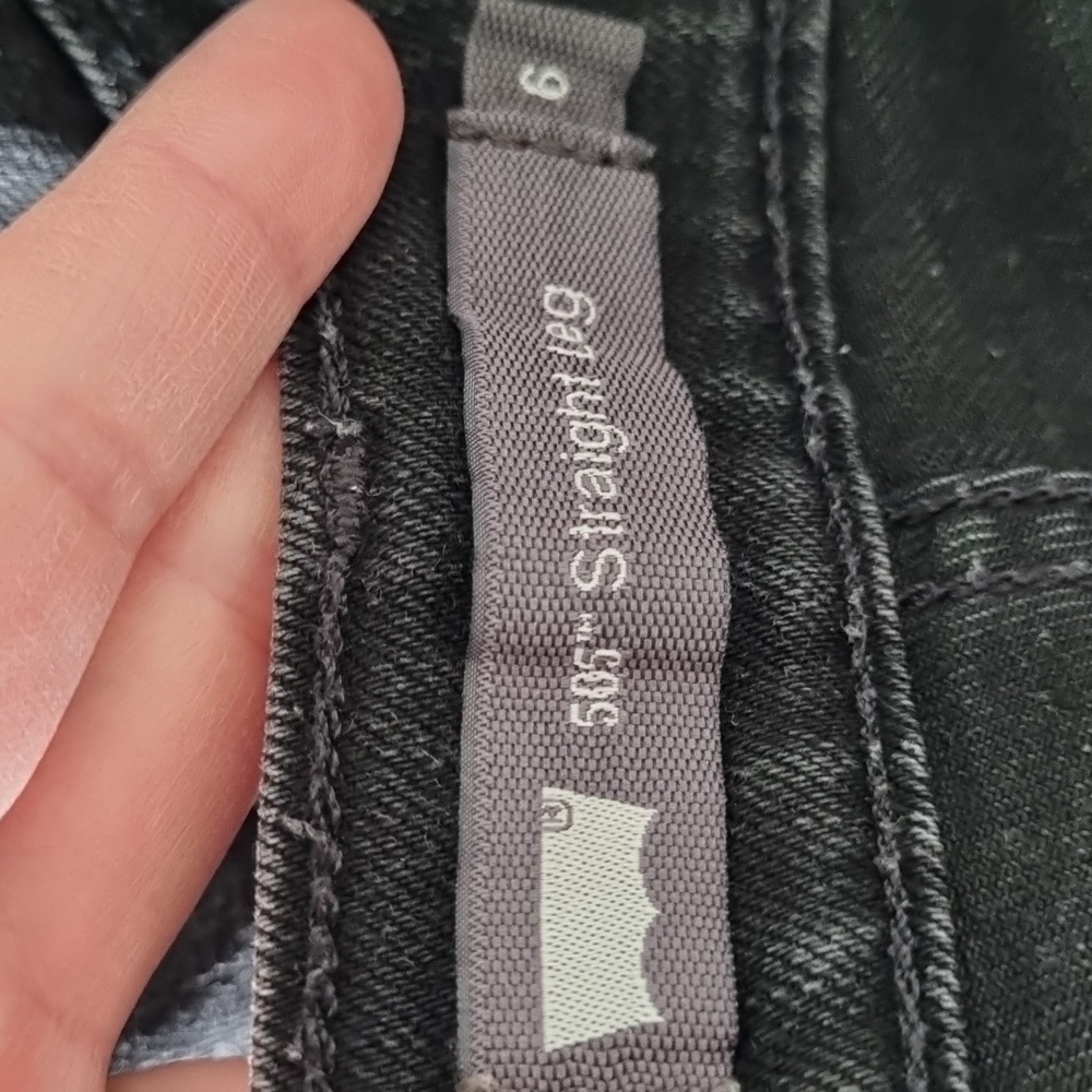 Levis, 505 straight leg black jeans, pockets, size 6 - Picture 9 of 11